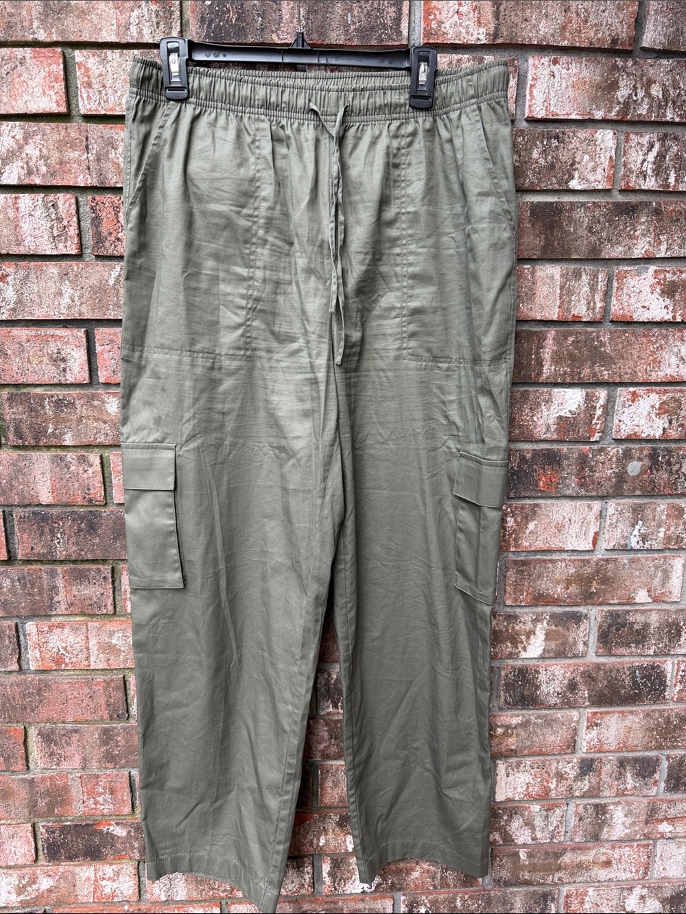 Women’s Olive Cargo Drawstring Pants